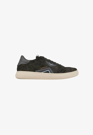 ALEXANDER SMITH, - Sneakersy niskie