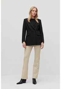 Niet geselecteerd, lt beige