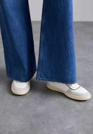 Stuart Weitzman DERBY - Zapatillas - light grey/white/green