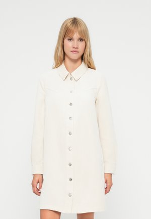 ONLTRACY A SHAPE DRESS - Srajčna obleka - whitecap gray