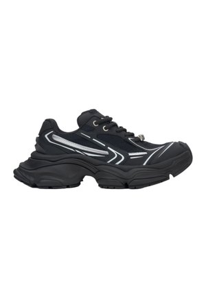 Trainers - black