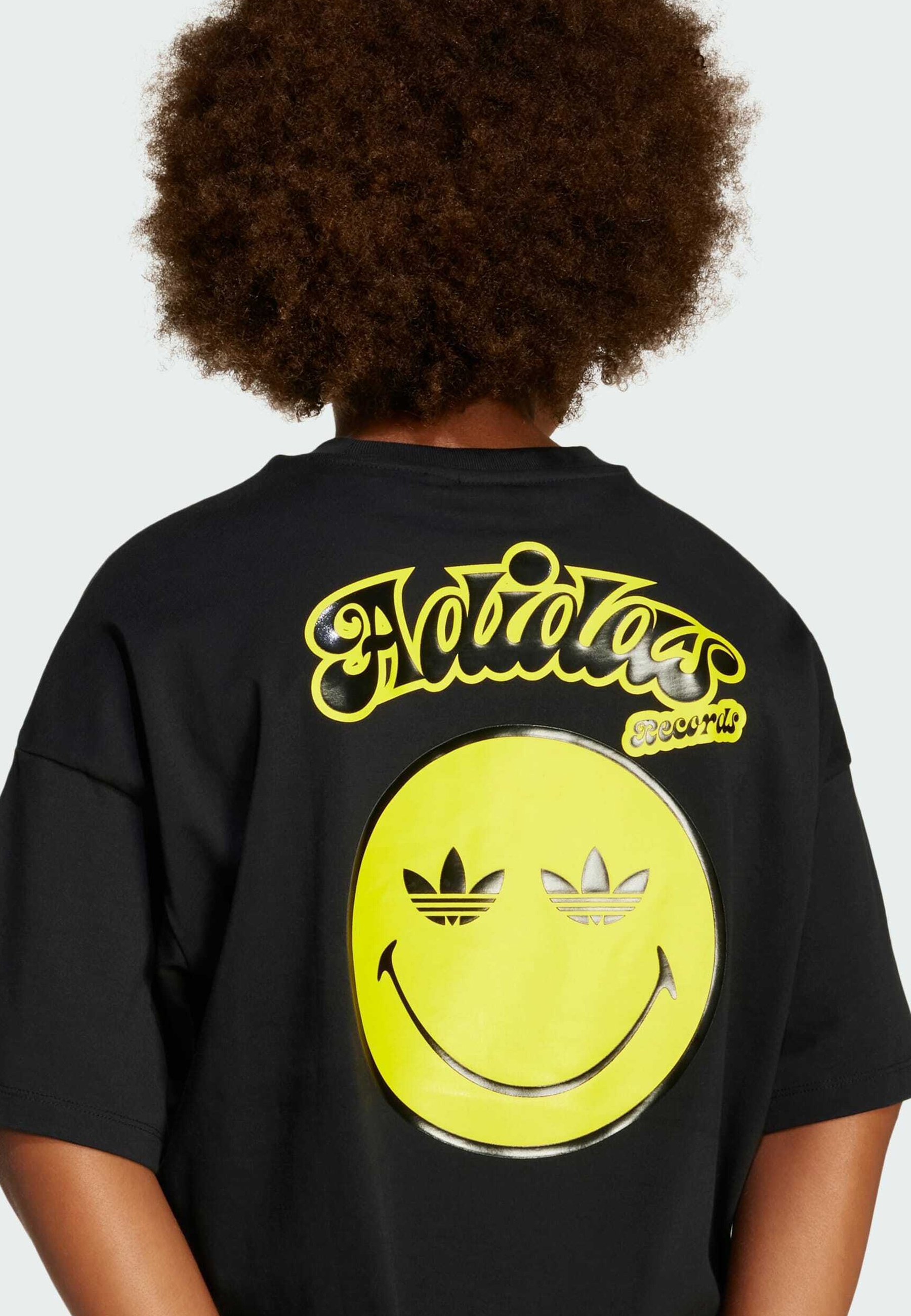 adidas Originals SMILEY WORLD KIDS - Tricou cu imprimeu - black