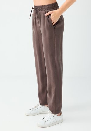 Jimmy Key, Trousers - bitter brown