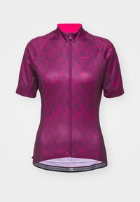 Cyklistický dres s krátkým rukávem v gradientních odstínech fialové, s čtvrtzipem vpředu, geometrickým vzorem a brandingem Giro na límci.