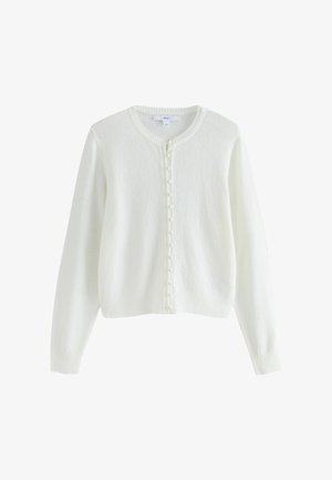 Weißer Cardigan aus strukturiertem Strickstoff, mit runden Ausschnitt, langen Ärmeln und Knopfverschluss vorne.