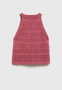 Różowy dziany crop top z teksturowanym wzorem stokrotek, falbankowym dołem i szerokimi ramiączkami. Miękka, przewiewna tkanina o luźnym kroju.
