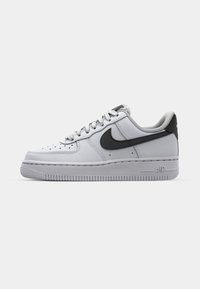 Unselected, white/black