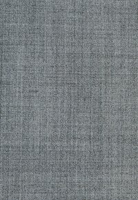 Tela gris con un patrón texturizado y tejido. El material parece duradero y está coloreado uniformemente sin variaciones o patrones distintos.