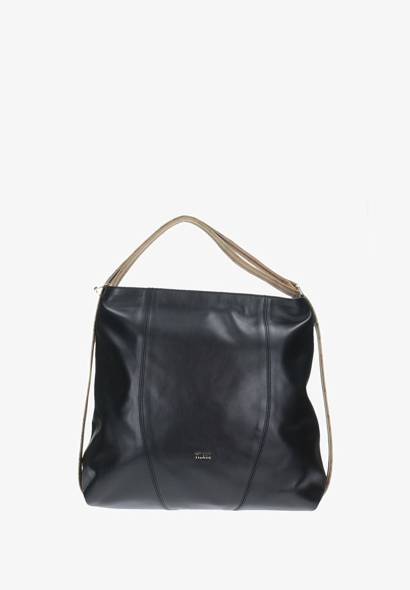 Borsa a mano in pelle nera con una texture morbida, caratterizzata da un design morbido e una tracolla intrecciata di colore chiaro. Dettaglio del logo discreto sulla parte anteriore.