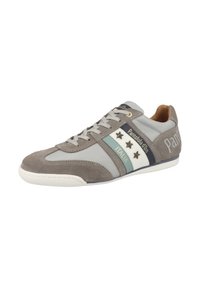 Sneaker in suede e mesh grigi con dettagli bianchi, strisce blu e navy, hardware dorato e dettagli a stella. Design a profilo basso con chiusura a lacci.