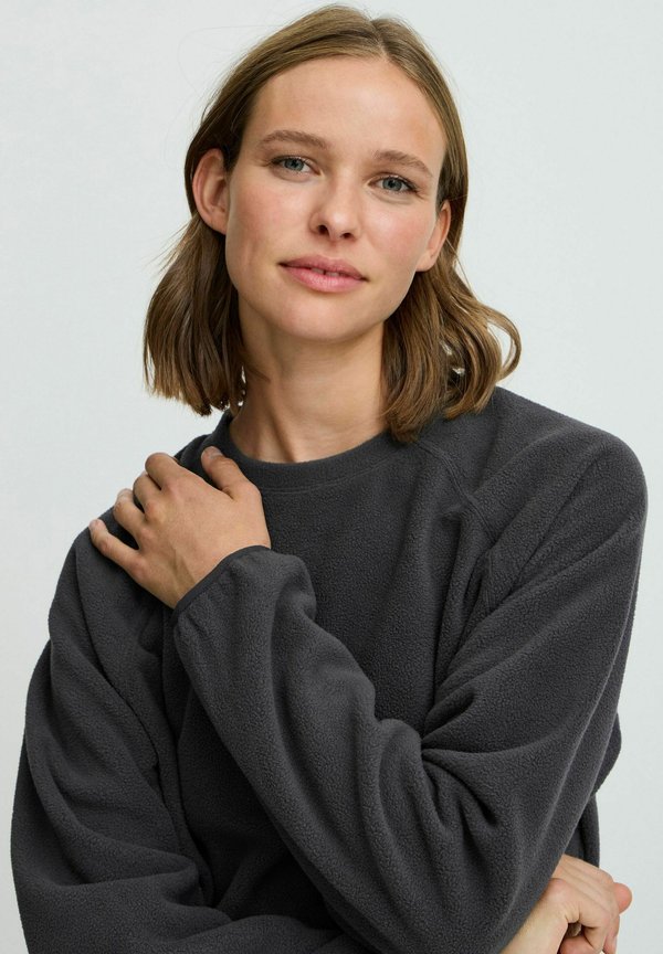 JCCLAY LOGO PULLOVER - Sweatshirt - ebony4