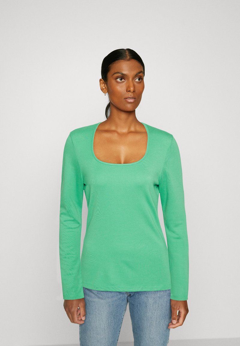 OPUS SVENYA - Langærmet T-shirt - vibrant green