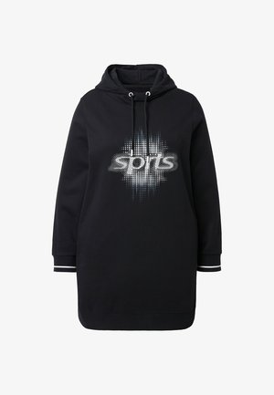 Zwarte hoodie-jurk met een grafische "sports"-print in wit en grijze stippen. Heeft een capuchon met trekkoord, lange mouwen en gestreepte manchetten.