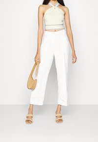 Club Monaco Strickpullover - white