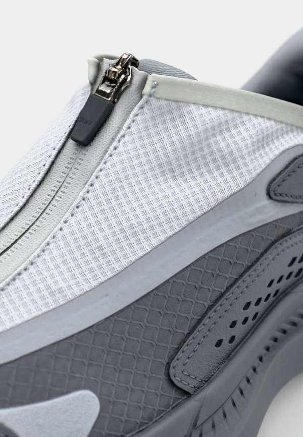 PROJECT TRANSPORT UNISEX - Trainers4