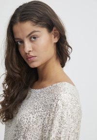 ICHI IHFAUCI - Robe de soirée - frosted almond