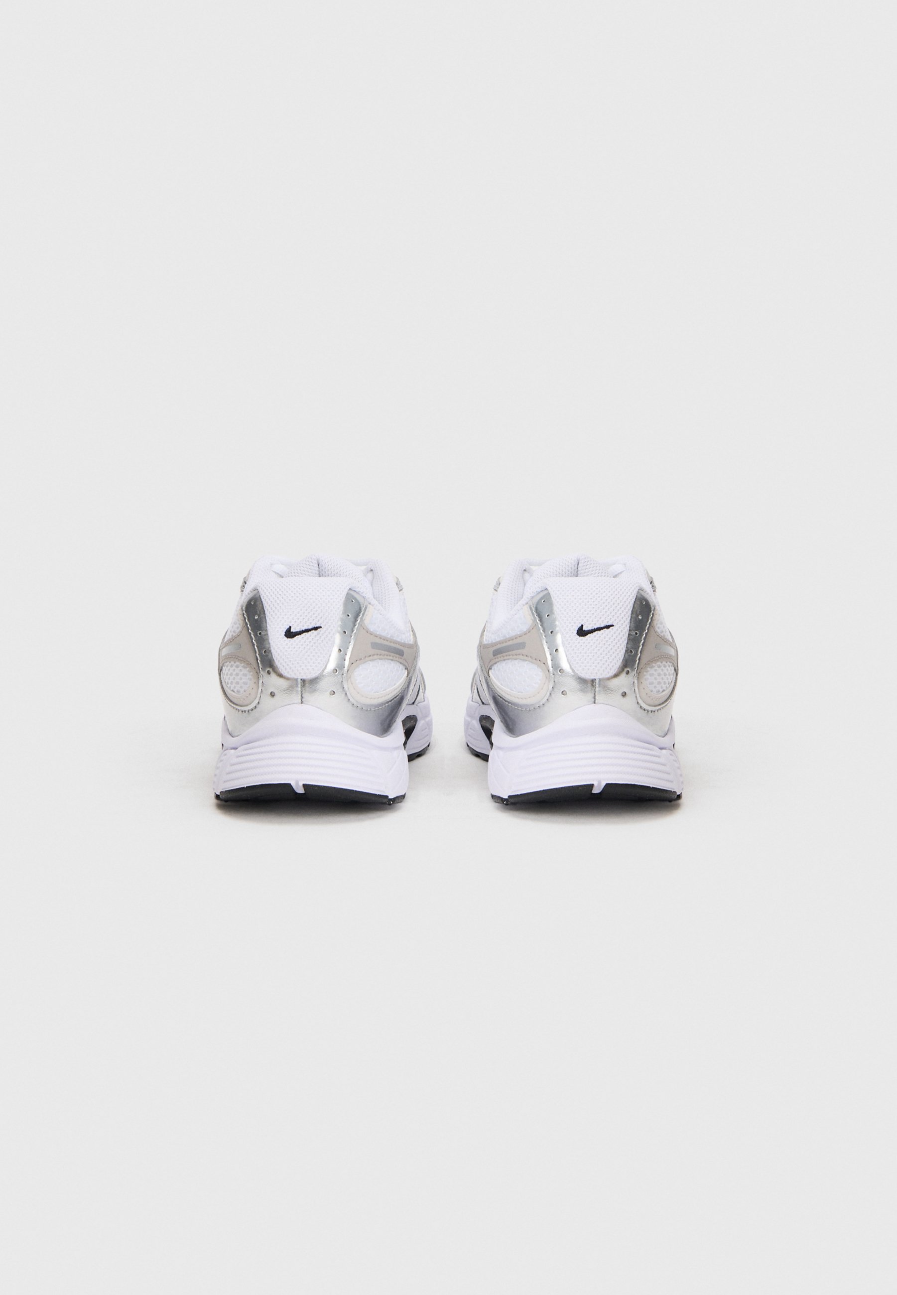 Nike Sportswear V5 UNISEX - Sneakers low - white/black/vast grey