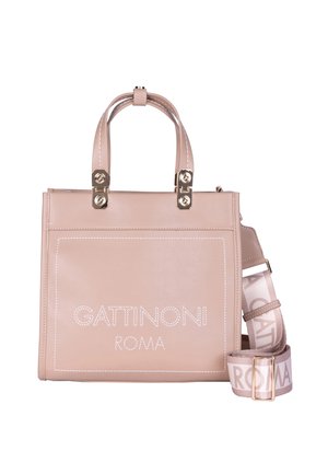 Borsa rettangolare rosa chiaro con doppi manici, ferratura dorata, logo "Gattinoni Roma" ricamato e tracolla regolabile con marchio.