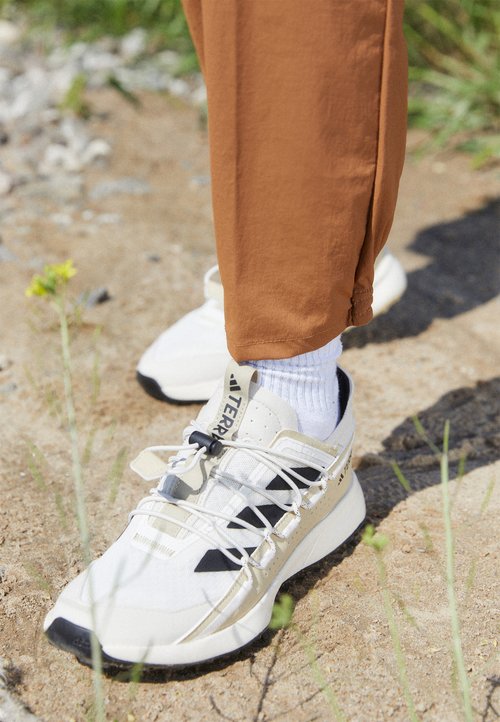 Articles de sport femme adidas | Tous les articles chez Zalando