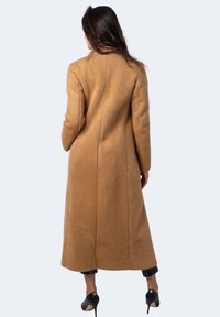 Patrizia Pepe Zimní kabát - beige