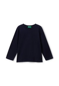 TModrá dlouhá rukávová tričko s kulatým výstřihem a zeleným štítkem "United Colors of Benetton" uvnitř límce.