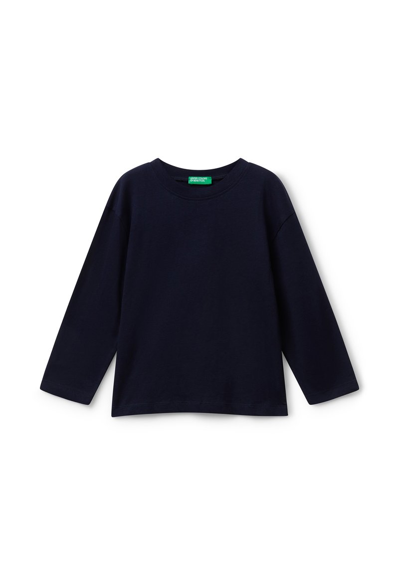 TModrá dlouhá rukávová tričko s kulatým výstřihem a zeleným štítkem "United Colors of Benetton" uvnitř límce.