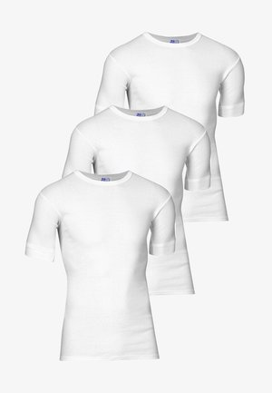 Tre hvide bomulds t-shirts med korte ærmer. T-shirtsene har en rund halsudskæring og en glat tekstur, med en standard pasform design.