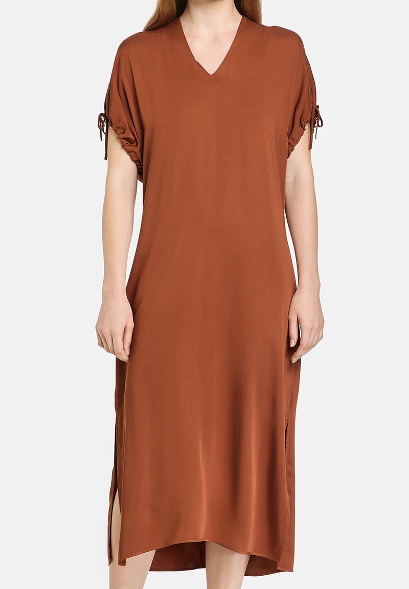 Taifun Day dress - light brown