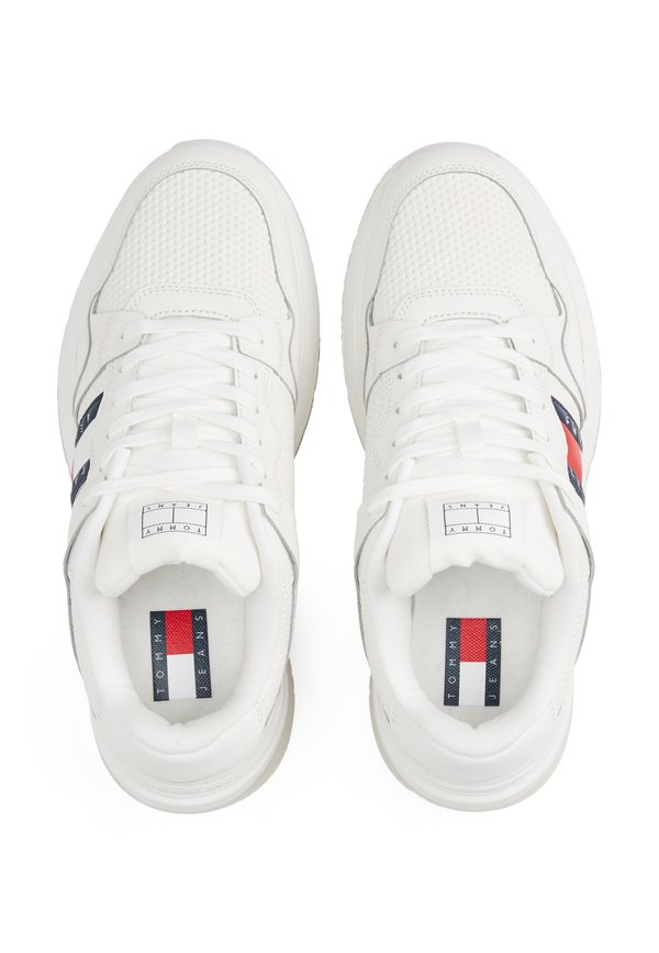 RETROCASUAL RUNNER - Trainers - ecru2