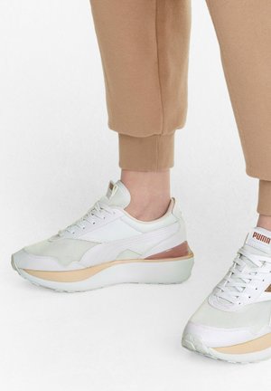 Puma, Baskets basses - white