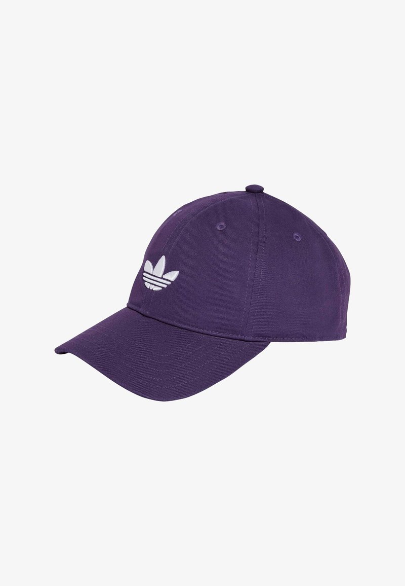 Lilla baseballcaps laget av bomull, med en buet skjerm og hvitt brodert logo med tre striper på forsiden. Standard justerbar passform.