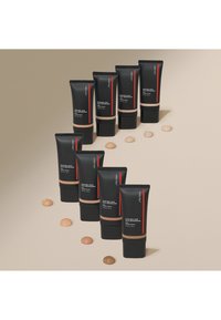 Shiseido SYNCHRO SKIN SELF-REFRESHING TINT SPF20 - Base de maquillaje - light hiba