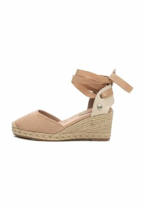 Zapatos de salón con cordones - beige