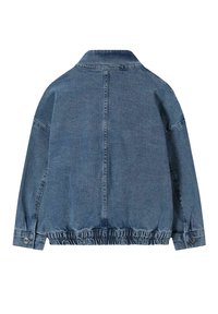 Veste en denim à manches longues, poignets boutonnés, taille élastique et couture centrale, vue de dos sur fond blanc.