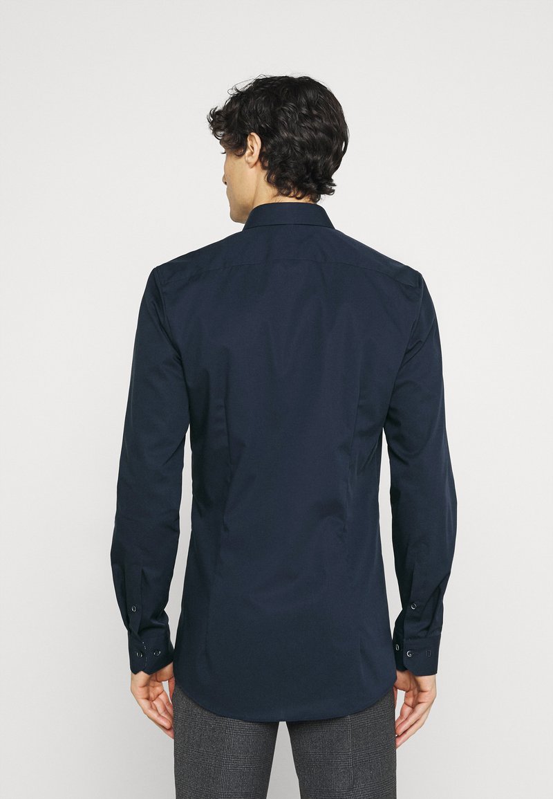 Herren Komplettanzüge | OLYMP No. Six Businesshemd kobalt/blau - AO10956 Herren Komplettanzüge | OLYMP No. Six Businesshemd kobalt/blau - AO10956
