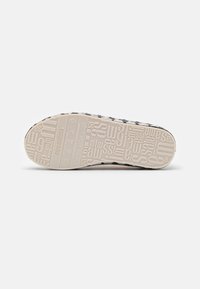 Mini Melissa STREET FABULA UNISEX - Tenisky - white/pink