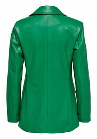 Blazer in pelle verde con colletto a scollo, forma sagomata, maniche lunghe e texture liscia. Presenta una cucitura centrale sul retro.