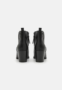 Esprit Ankelboots - black