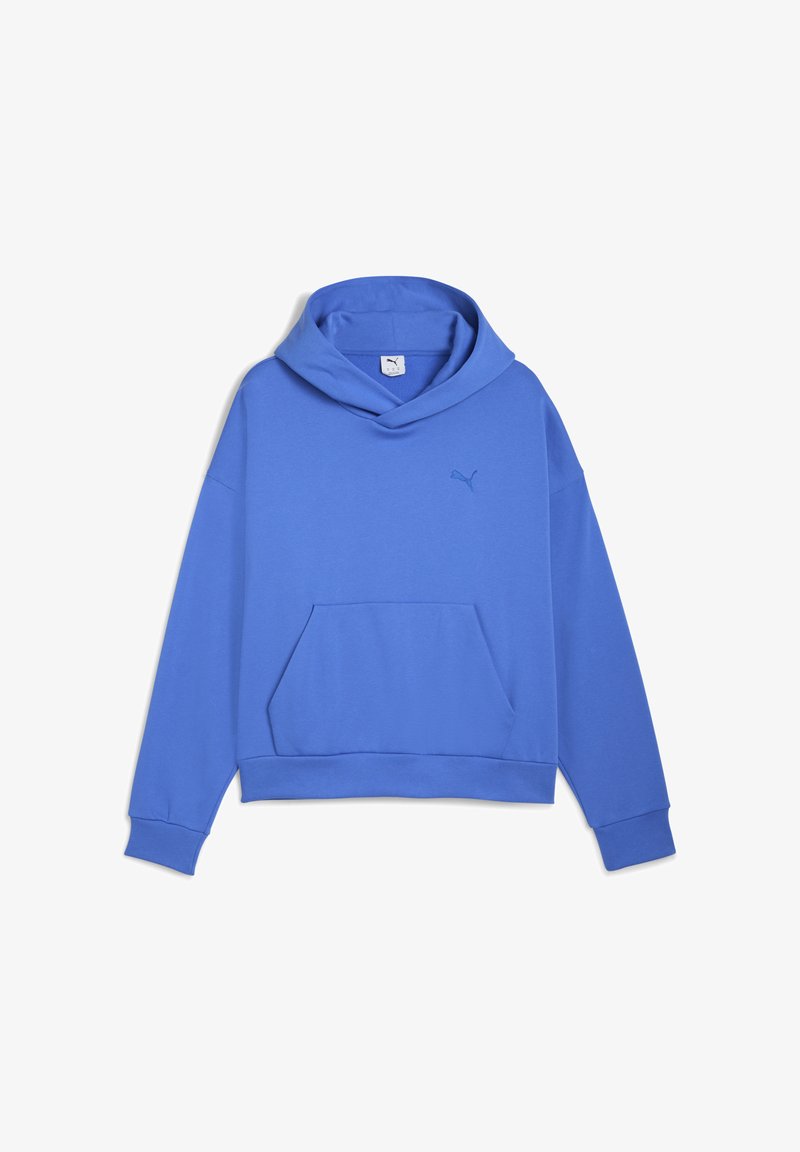 Világoskék kapucnis pulóver kenguruzsebbels és kerek nyakkal. A mellrészen egy kis Puma logó található, ugyanolyan árnyalatú kékkel.
