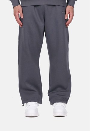 RELAXED FIT JOGGER - Tracksuit bottoms - steel grey