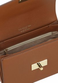 LANCASTER SMALL VALOR - Umhängetasche - camel