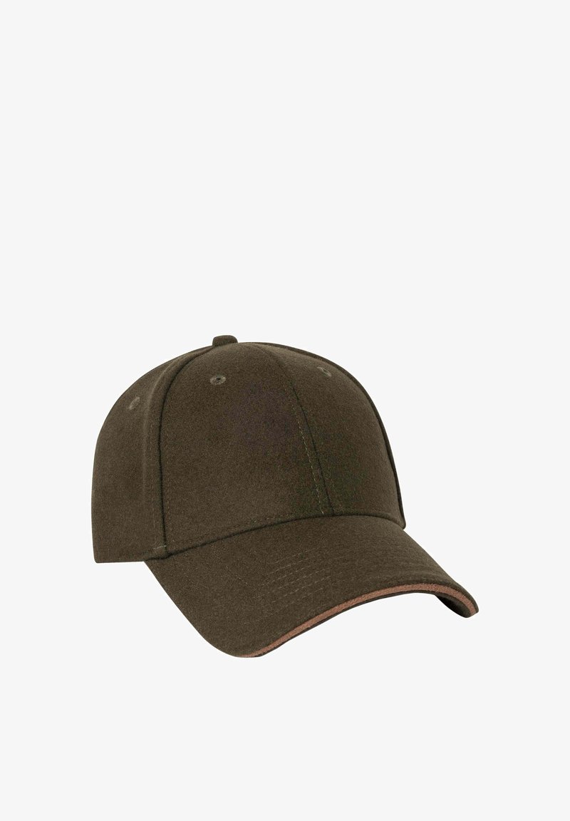 Gorra de tela marrón con visera curva, diseño de seis paneles y acentos cosidos. La superficie es suave con una textura sutil.