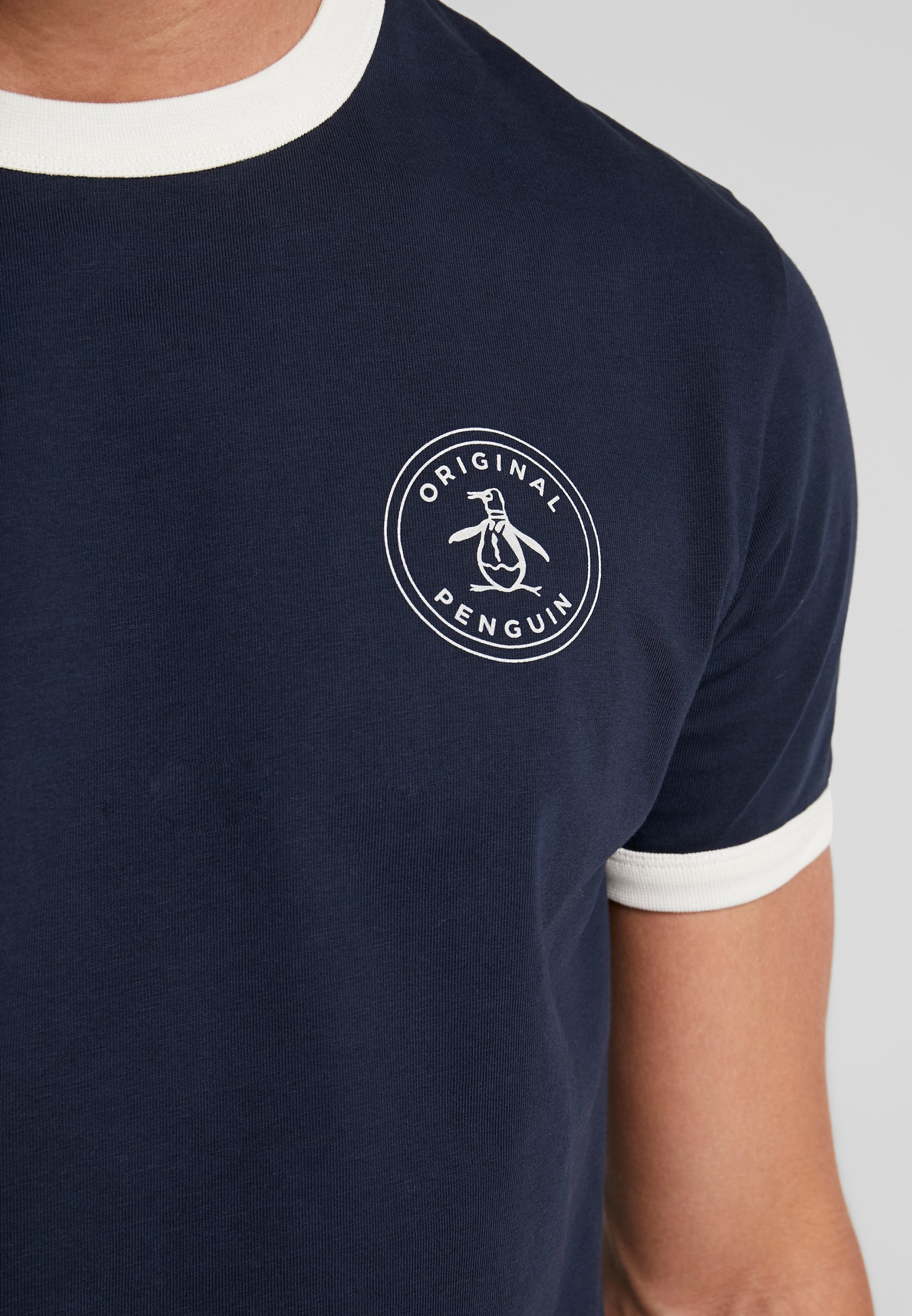 Original Penguin RINGER TEE STAMP LOGO T shirts med print Original Penguin RINGER STAMP LOGO TEE - T-shirts med print - bright white