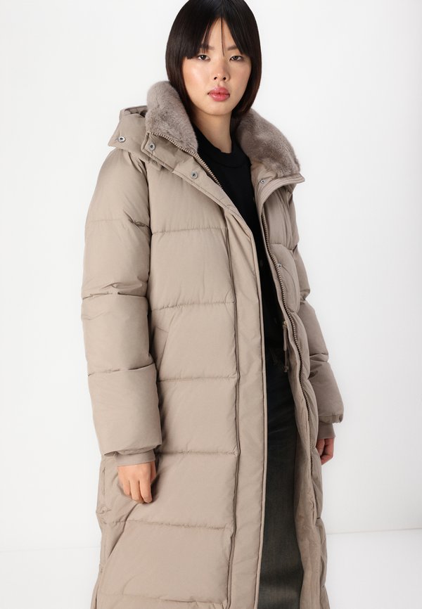 Full-Length Ultra Puffer - Winter coat - fungi3