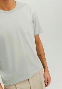Jack & Jones JJE TEE  O-NECK  - T-shirt basic - wrought iron