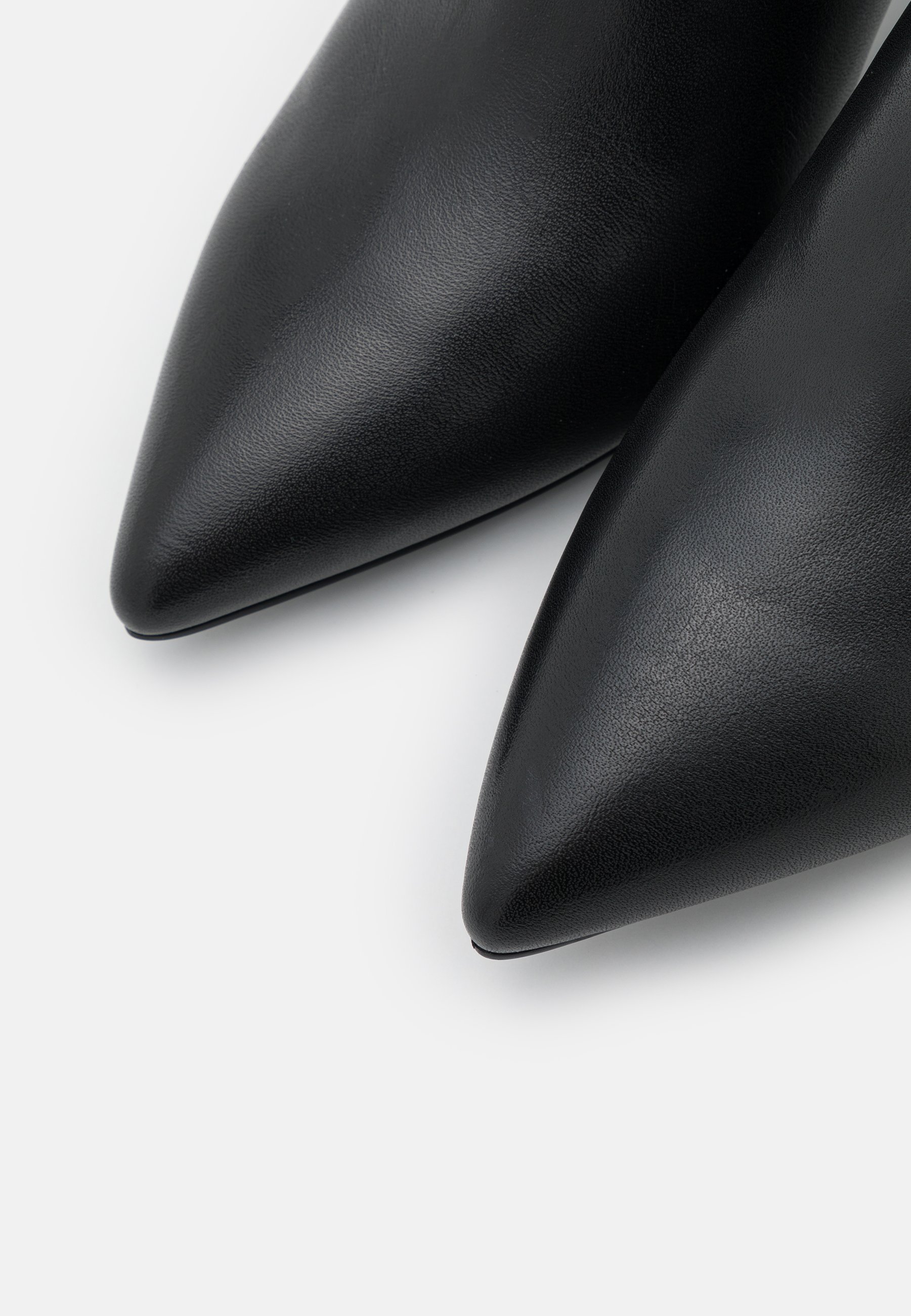 Chaussures ville Noir Calvin Klein RENO pas cher | Espace des Marques