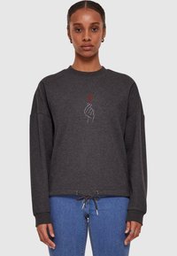 Merchcode HEART CREWNECK - Sweatshirt - charcoal