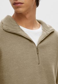 Selected Homme SLHAXEL HALF ZIP - Pulover - mermaid detail:melange