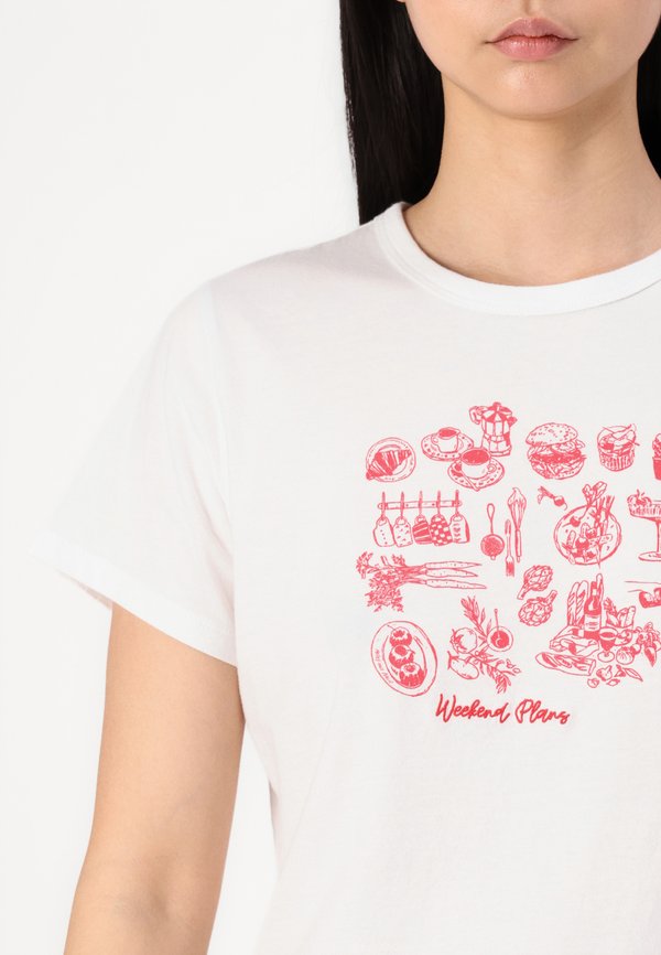 Short-Sleeve Weekend Plans Graphic Skimming Tee - Print T-shirt3