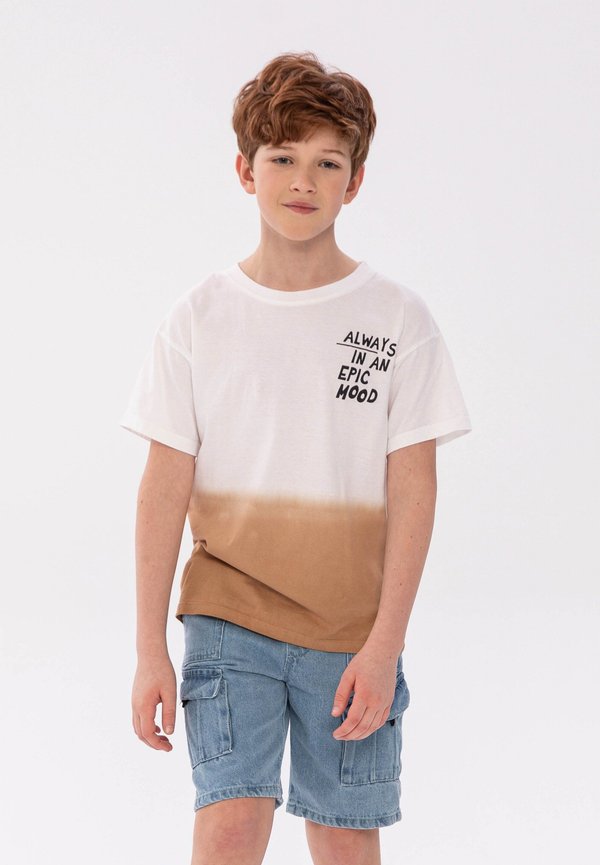 EMBROIDERY SHORT SLEEVE - T-Shirt print